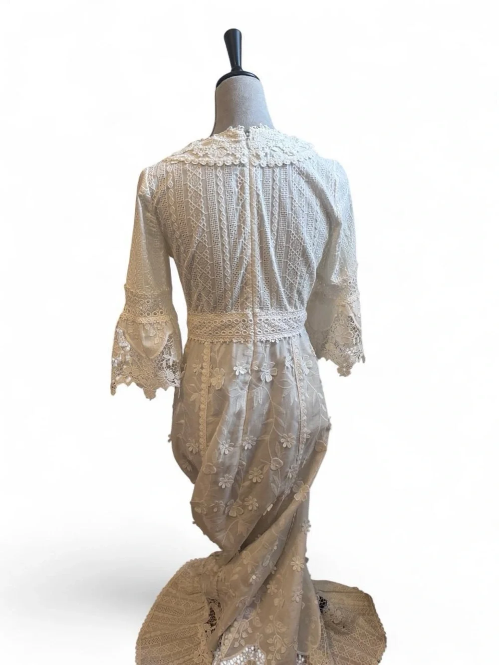 Anna Sui Ivory Lace Midi Dress with Floral Embroidery size 2 - Picture 3 of 8